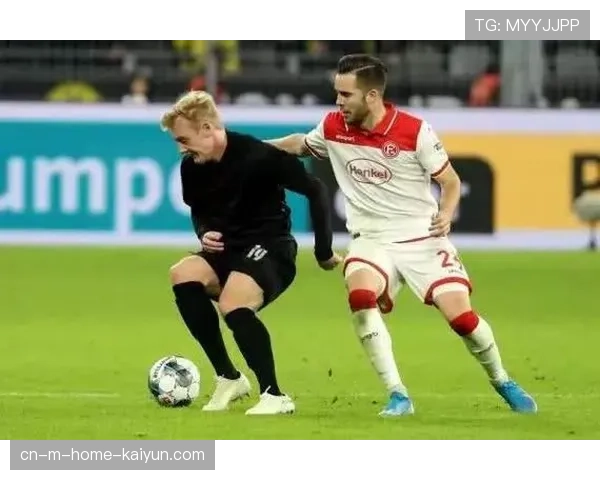 欧冠生死轮强弱博弈中的心理因素与战术选择研究 欧冠生死轮强弱博弈中的心理因素与战术选择研究